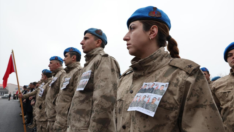 Pençe-Kilit Harekatı bölgesinde şehit olan 6 asker için Şırnak'ta tören düzenlendi