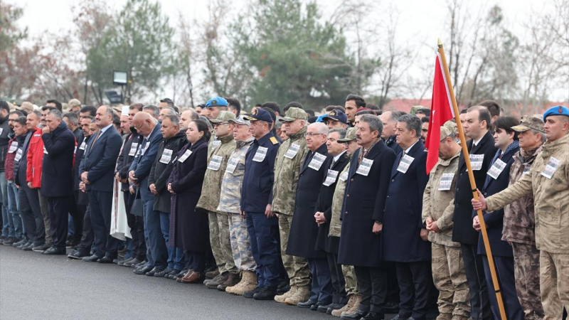 Pençe-Kilit Harekatı bölgesinde şehit olan 6 asker için Şırnak'ta tören düzenlendi