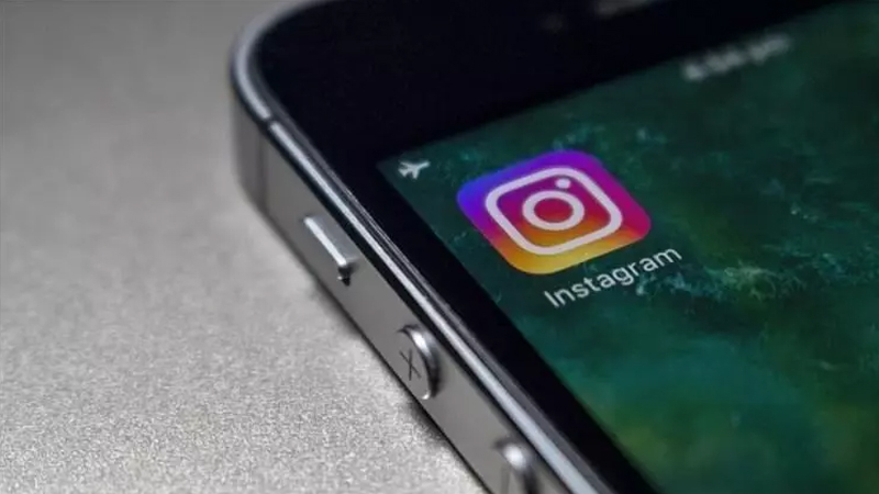 Instagram ve WhatsApp gerçekten bizi dinliyor mu?