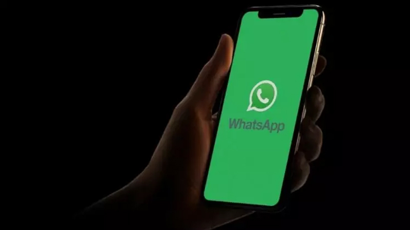 Instagram ve WhatsApp gerçekten bizi dinliyor mu?