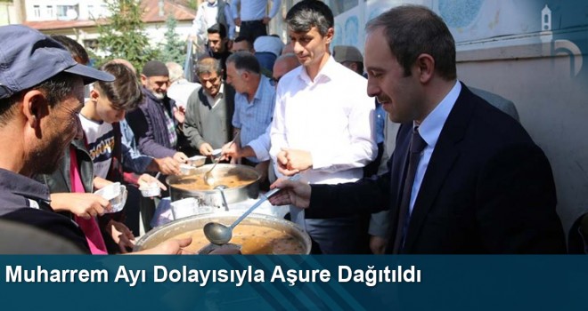 Cüneyt Epcim, Muharrem Ayı Dolayısıyla Vatandaşlara Aşure Dağıttı.