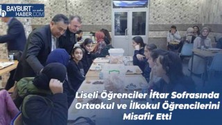 Liseli Öğrenciler İftar Sofrasında Ortaokul ve İlkokul Öğrencilerini Misafir Etti