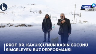 Prof. Dr. Kavukçu'nun Kadın Gücünü Simgeleyen Buz Performansı