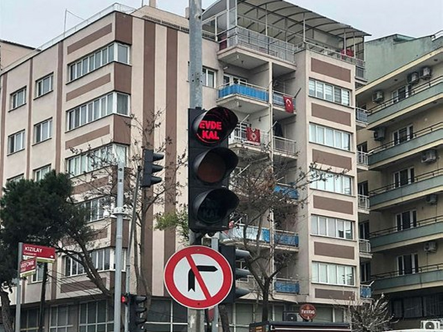 Trafik Tabelalarında Artık Yeni Bir İşaret Var