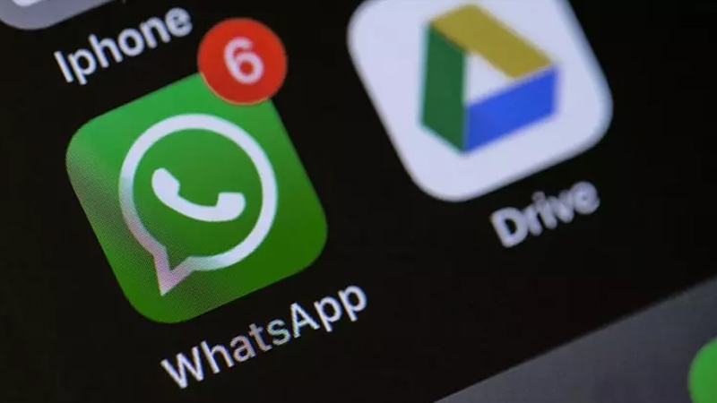 Instagram ve WhatsApp gerçekten bizi dinliyor mu?