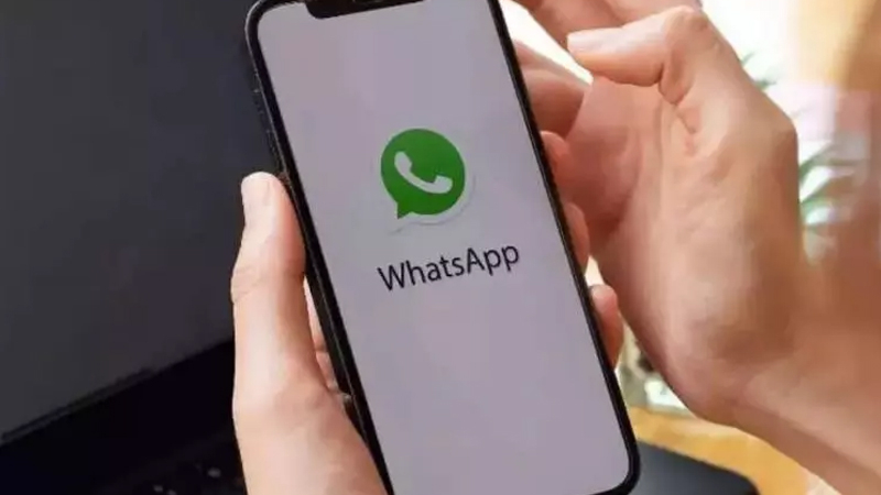 Instagram ve WhatsApp gerçekten bizi dinliyor mu?