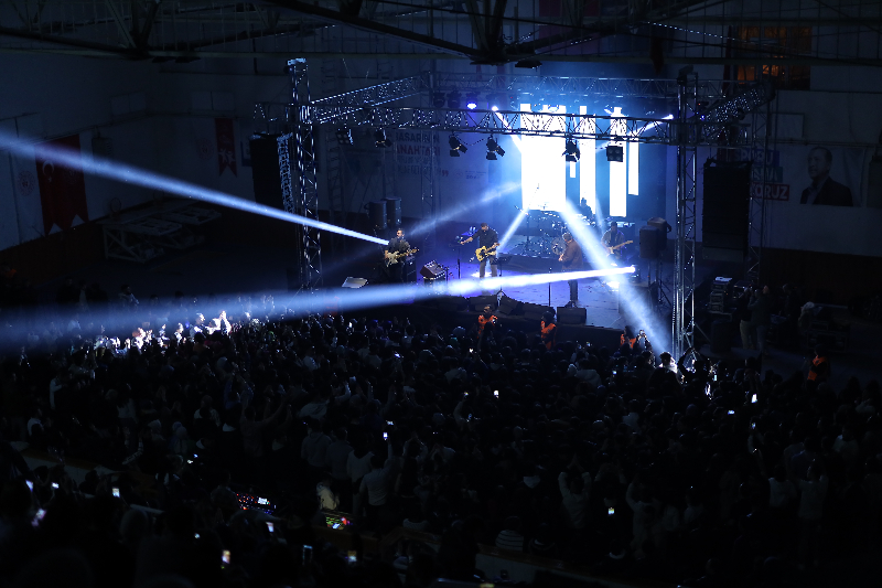 Bayburt'tan Gece Yolcuları Geçti