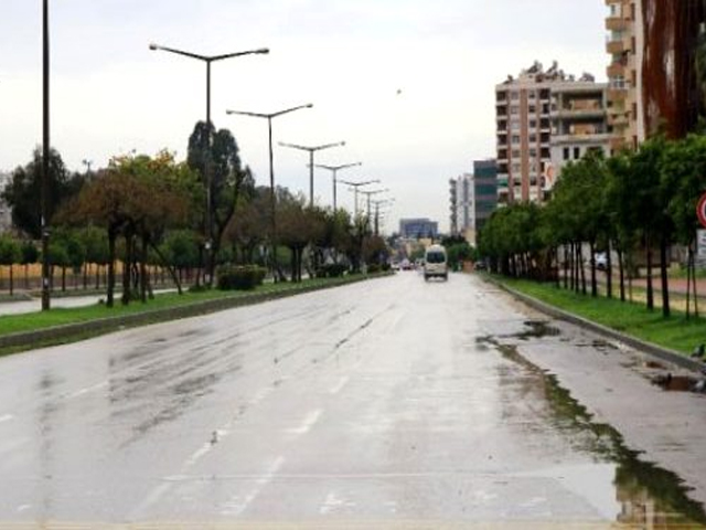 Karantina Kuralına Uyan Kent Hayalet Şehre Döndü!