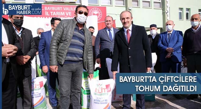 Bayburt'ta Çiftcilere Tohum Dağıtıldı