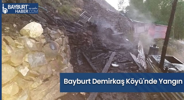 Bayburt Demirkaş Köyü'nde Yangın