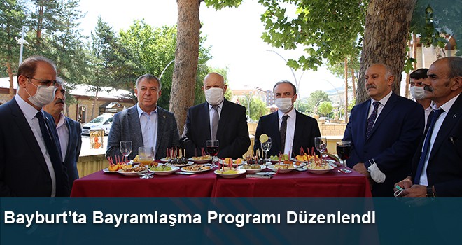 Bayburt’ta Bayramlaşma Programı Düzenlendi