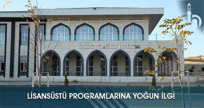 Bayburt Üniversitesi Lisansüstü Programlarına Yoğun İlgi