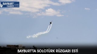 Bayburt'ta Solotürk Rüzgarı Esti