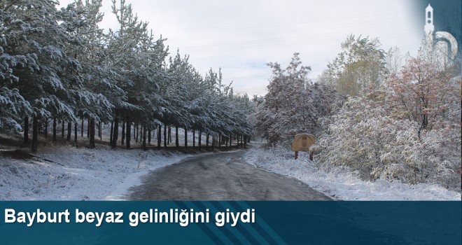 Bayburt Beyaz Gelinliğini Giydi