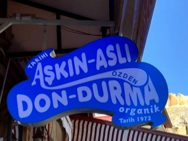 Bayburt Dondurmacısından “Tarhunlu Dondurma”